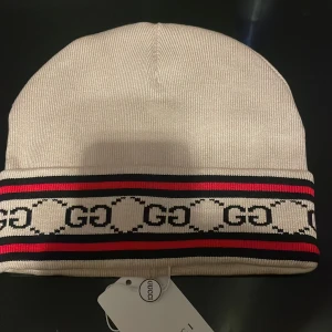 GG vintermössa  - Helt ny med etikett finns i Göteborg unisex Onesize