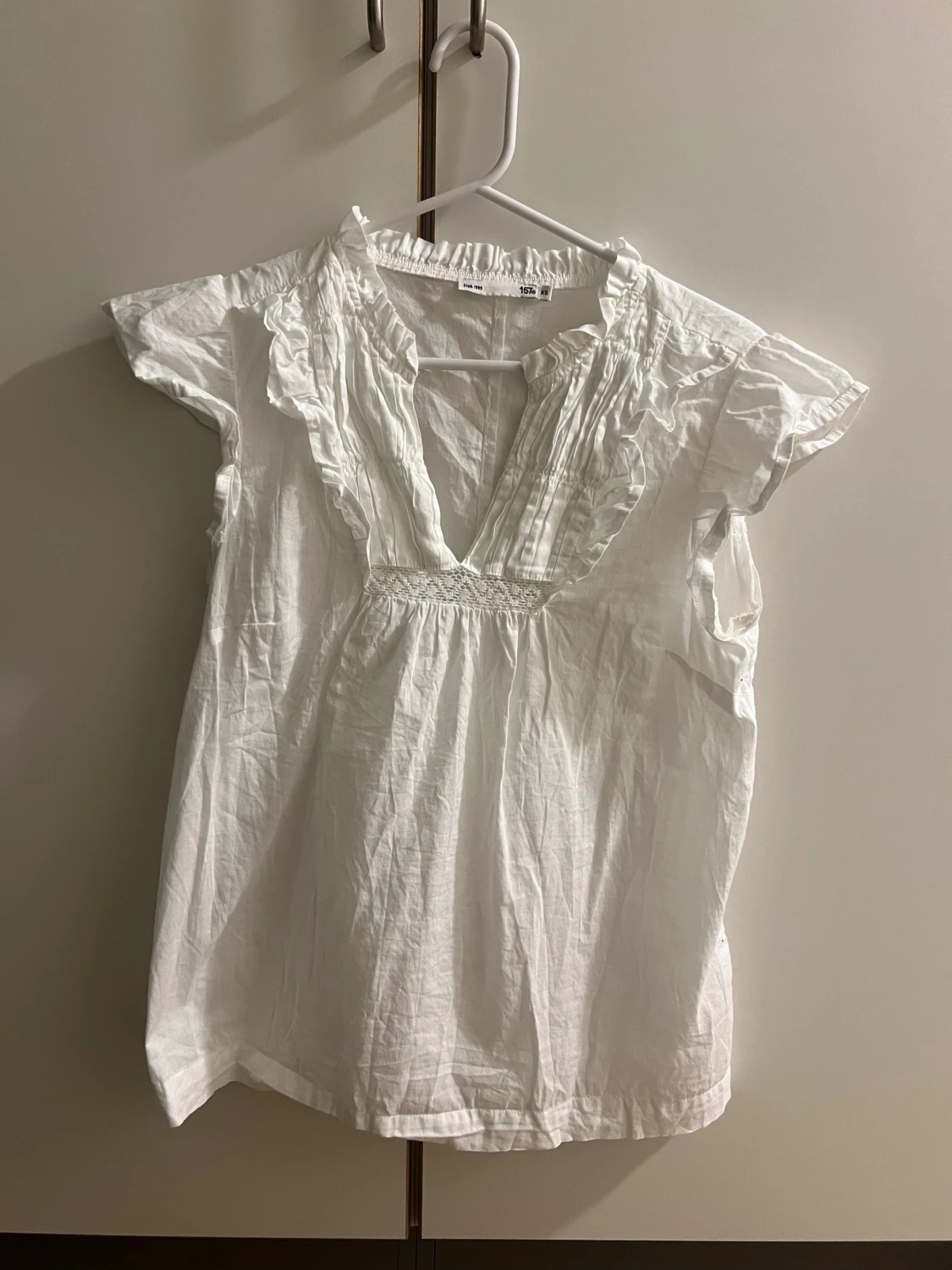 Vit blus med spets  - 1