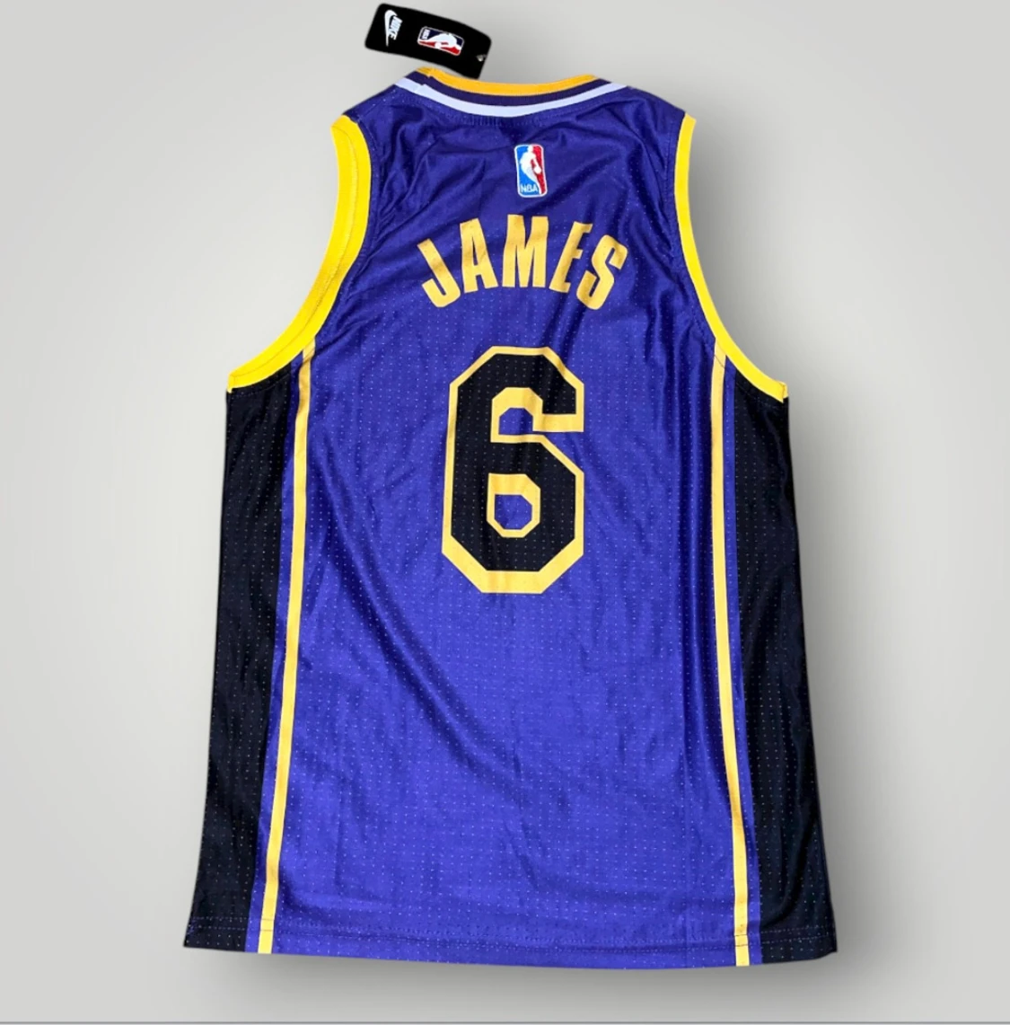 Lakers tröja james 6 strl S - 1