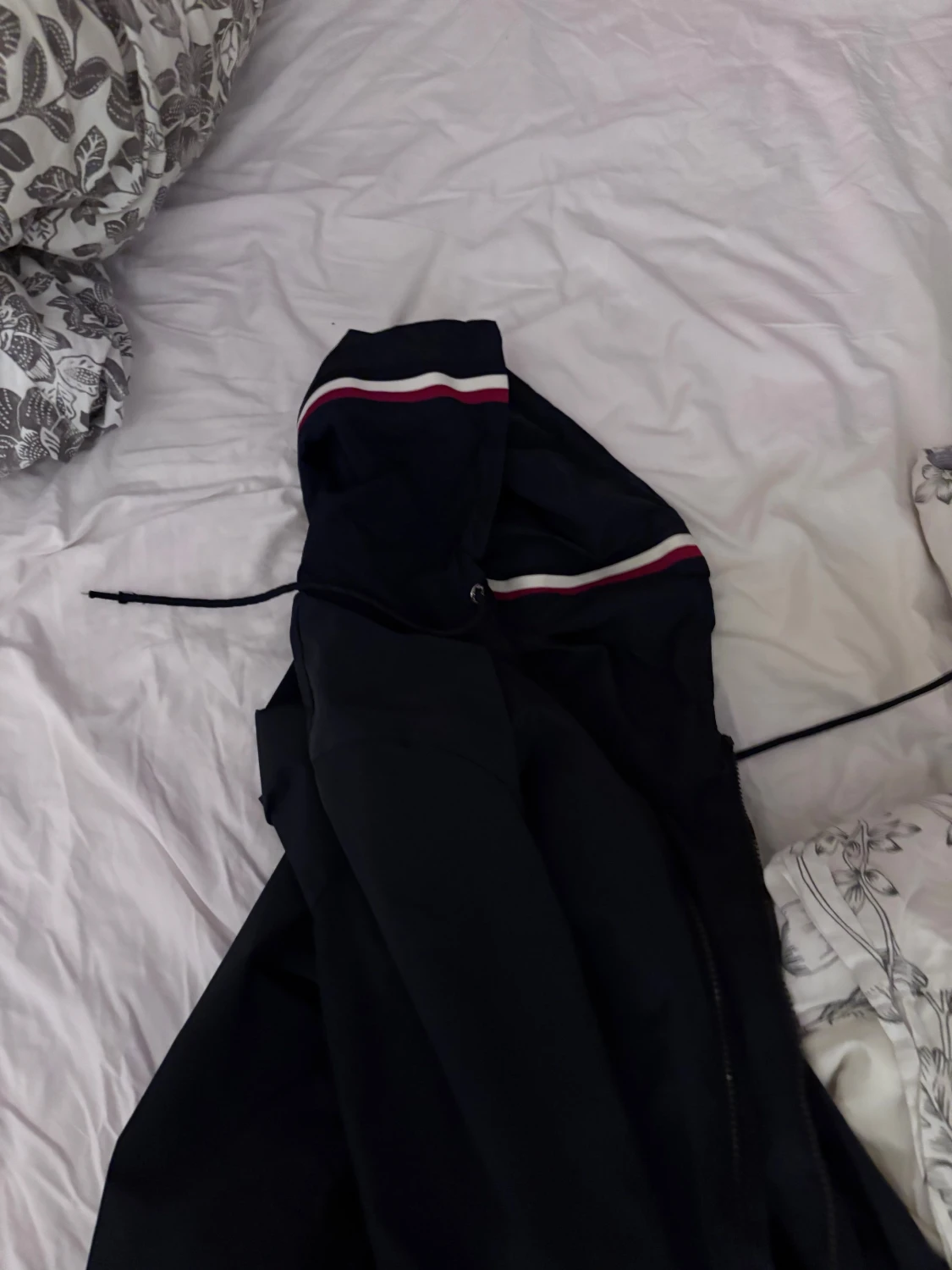 Mörkblå vindjacka från Moncler - 2