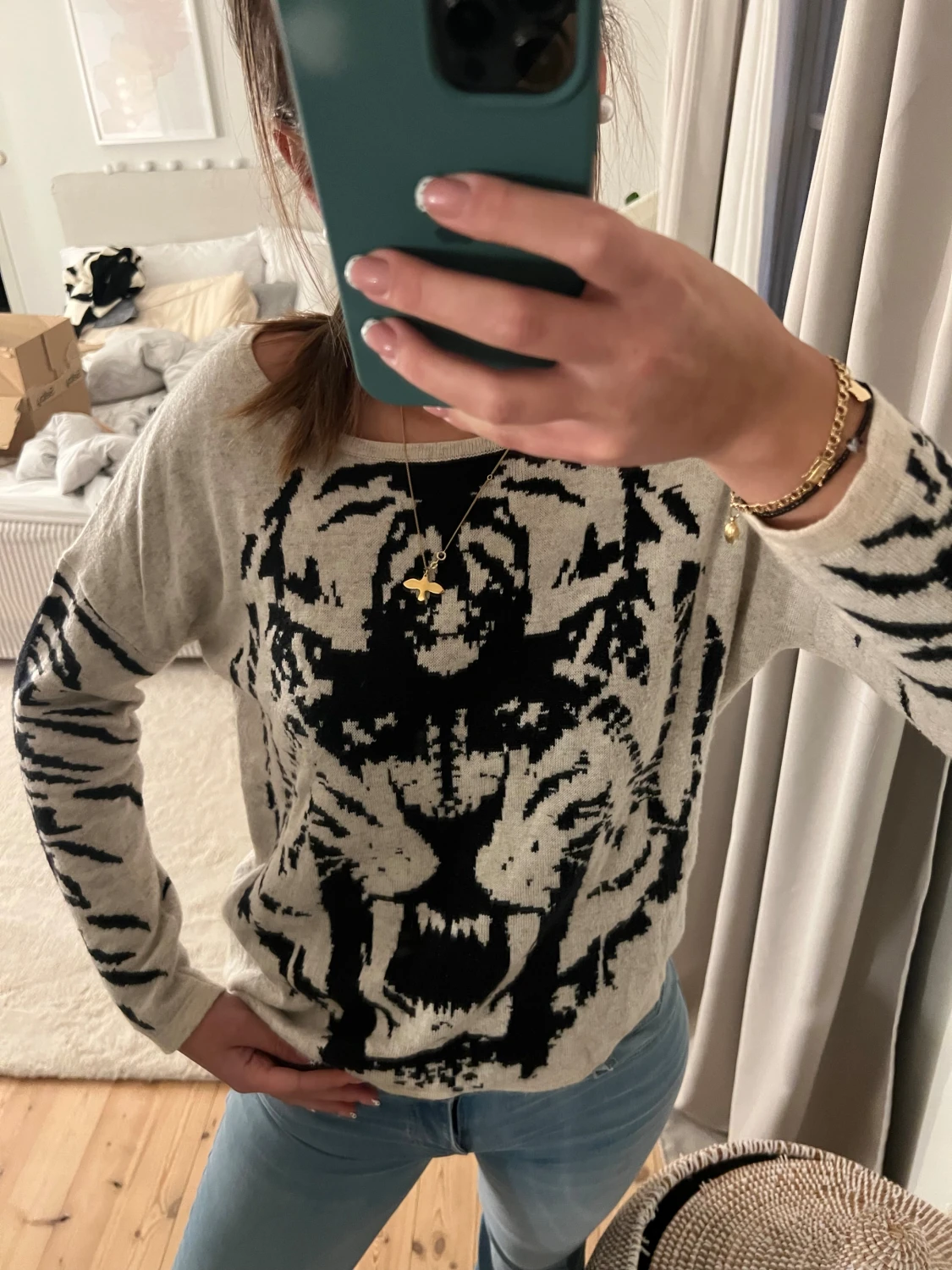 Tröja med tigermotiv - 2