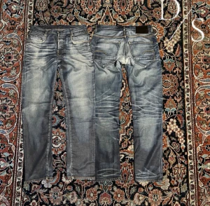 Vintage g star raw jeans - Riktigt feta g star raw jeans med en helt sjukt tvätt, dessa har en lagning vid skrevet men den synns inte. Midja:44,5cm längd:107cm Benöppning: 19cm