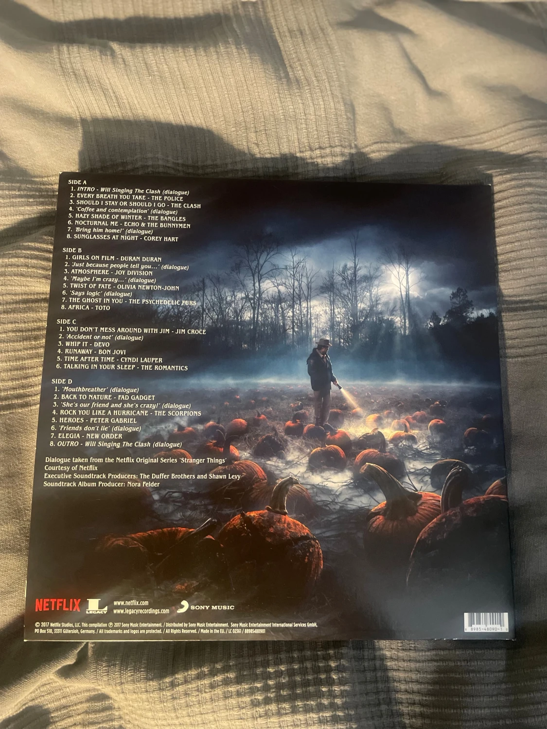 Stranger Things: Music from the Netflix Original Series 2x lp  - 1