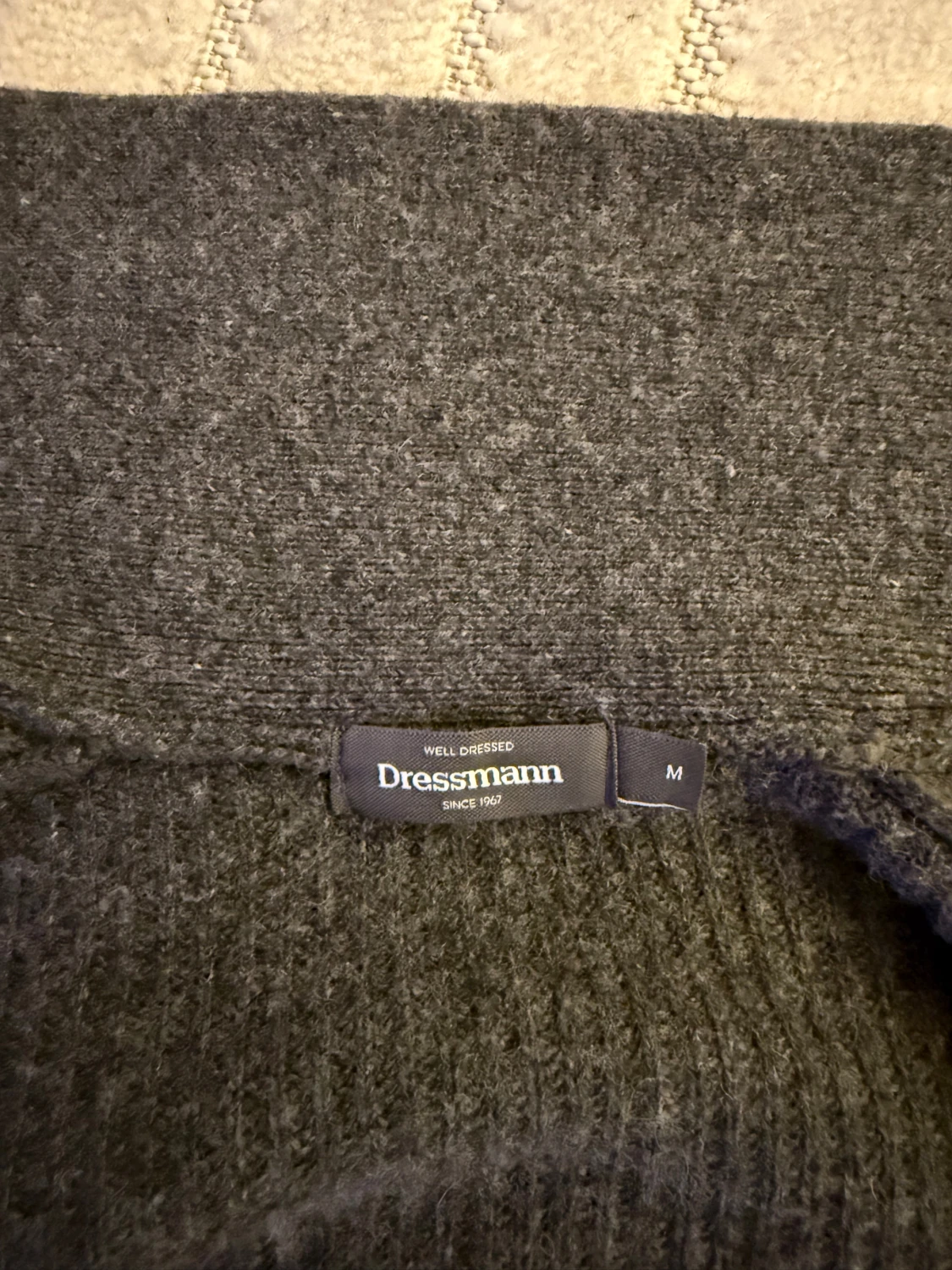Mörkgrå kofta från Dressmann - 2