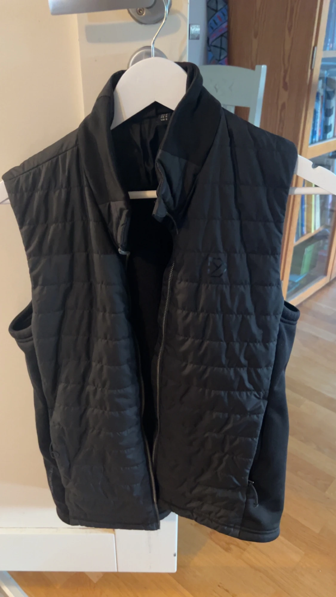 Svart dunväst från Didriksons S - 1