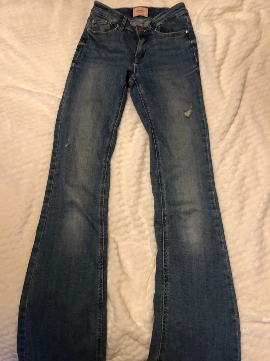 Blå bootcut jeans från Vero Moda - 2