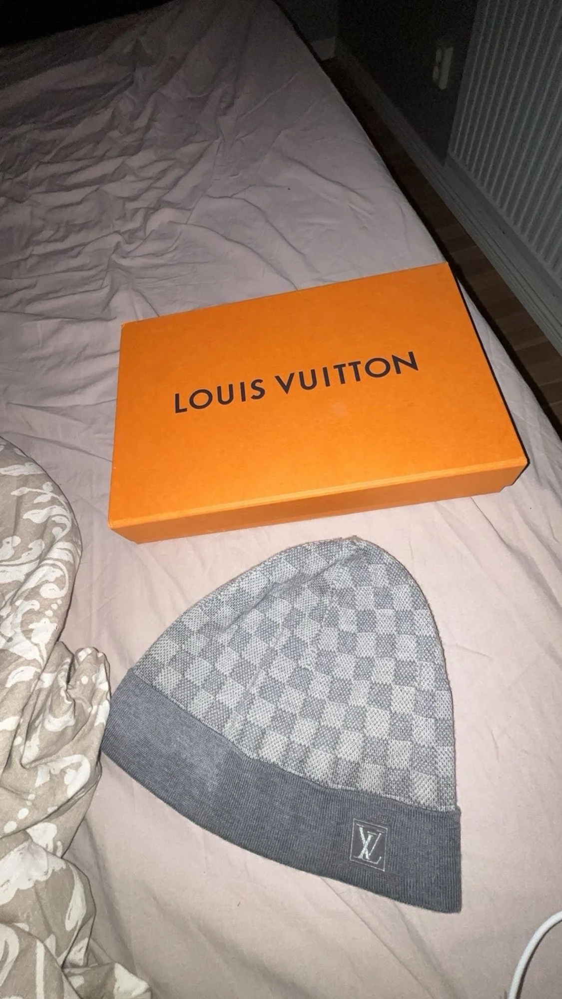 Grå Louis Vuitton rutig mössa - 4