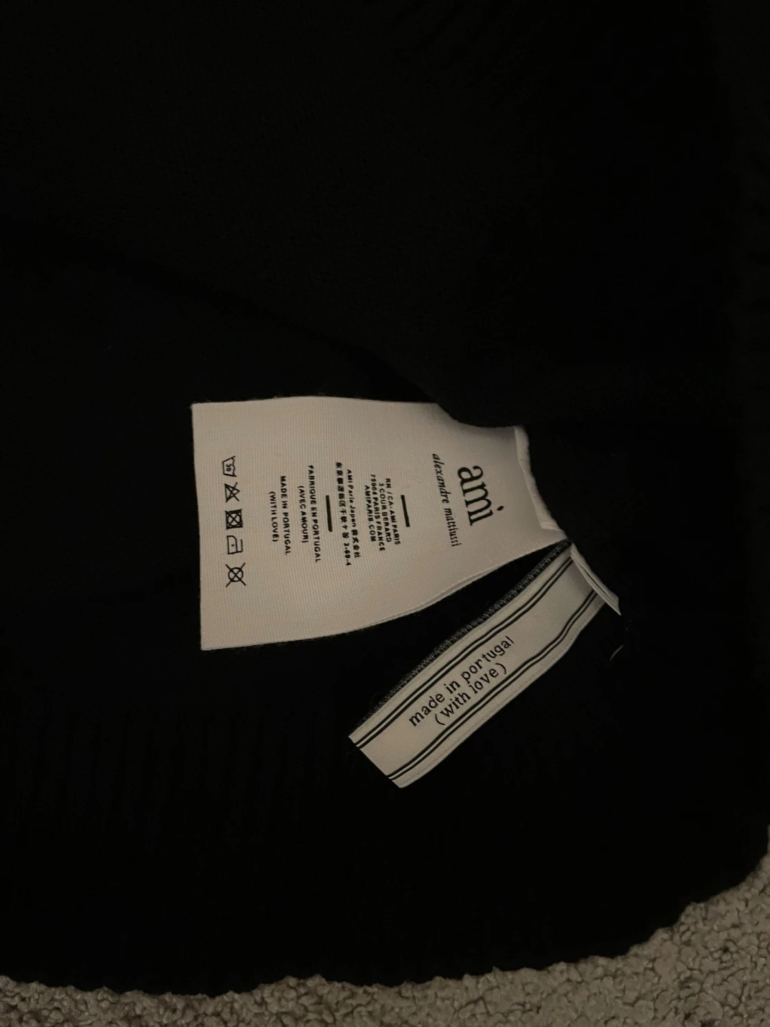 Svart stickad tröja från Ami - 2
