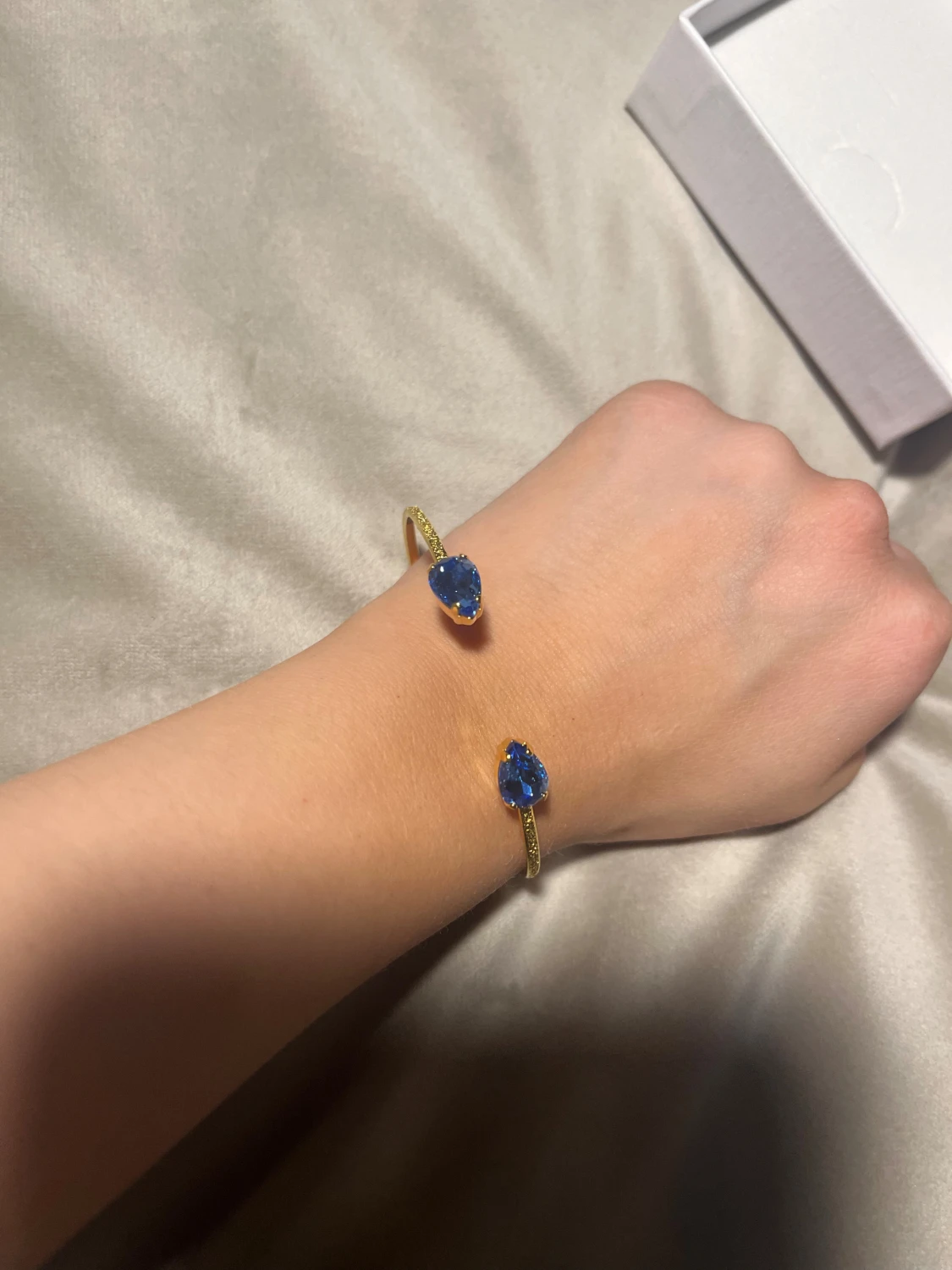 Guldarmband med blå stenar Caroline Svedbom Svedbom - 5