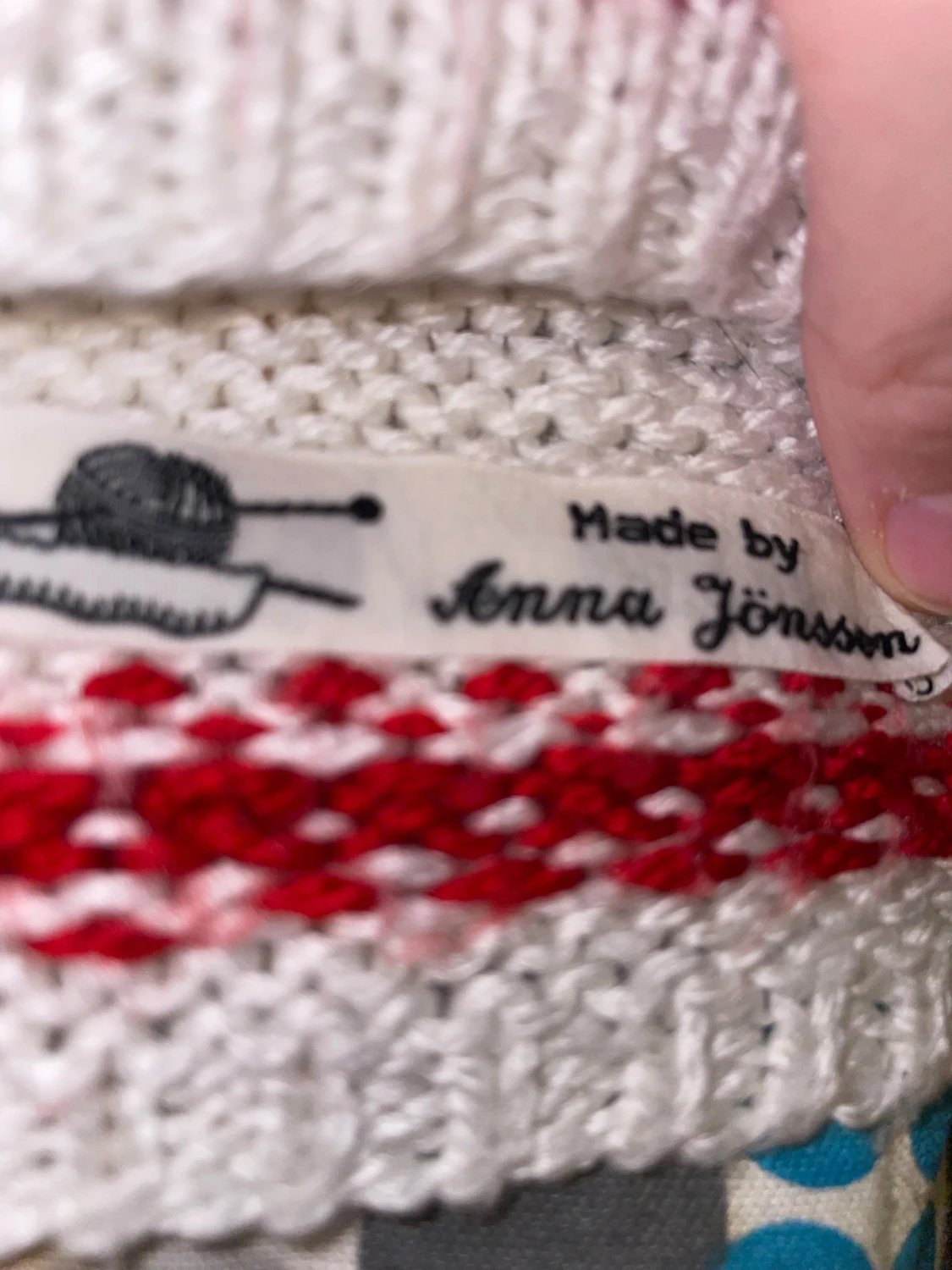 Randig stickad tröja med snörning - 1