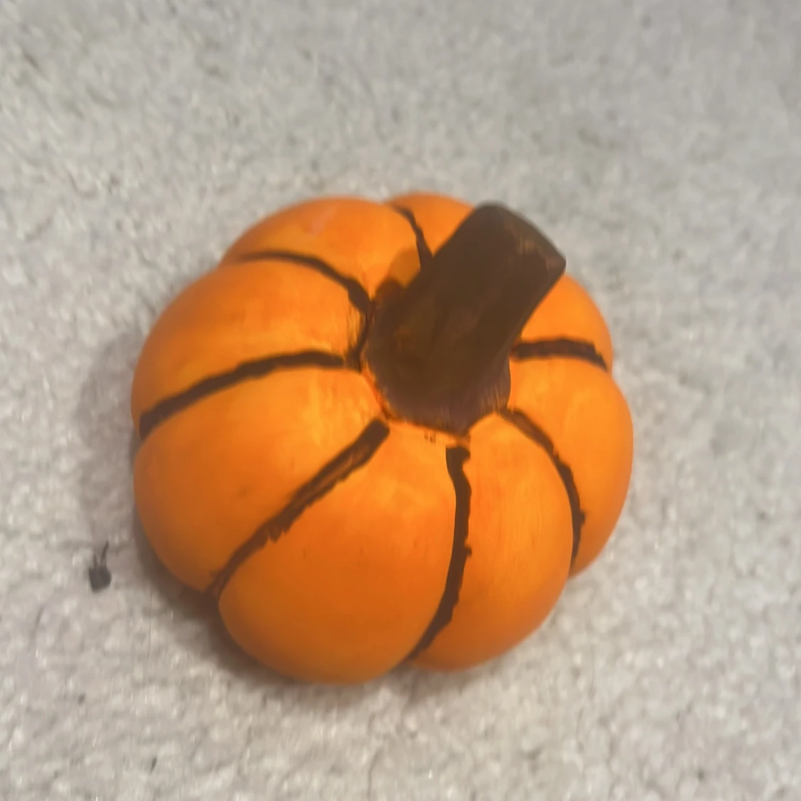 Dekorativa konstgjorda pumpor (2-pack) - 1