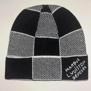 Mössa Rutig - Helt ny oanvänd