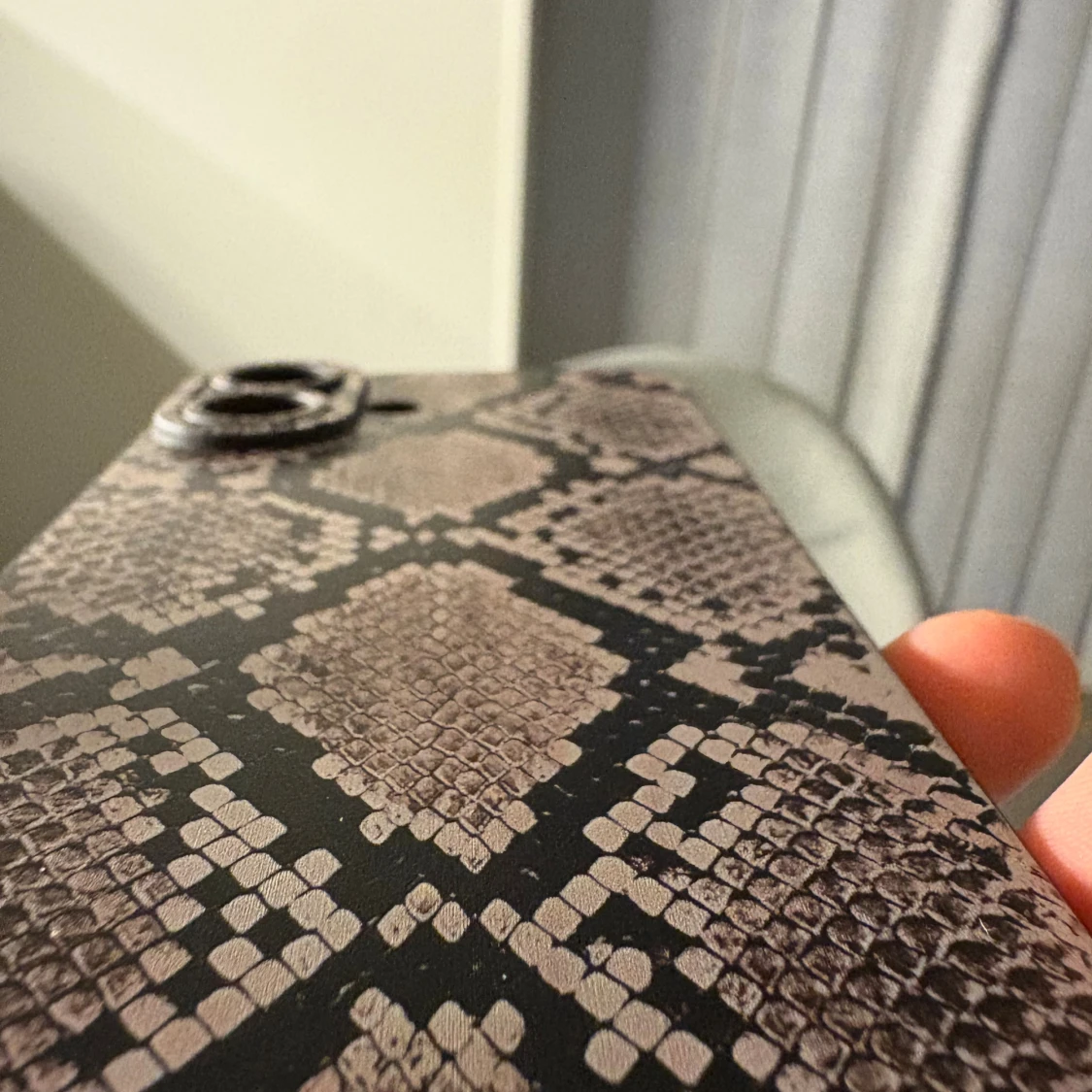 iPhone 16 skal ormmönster - 4