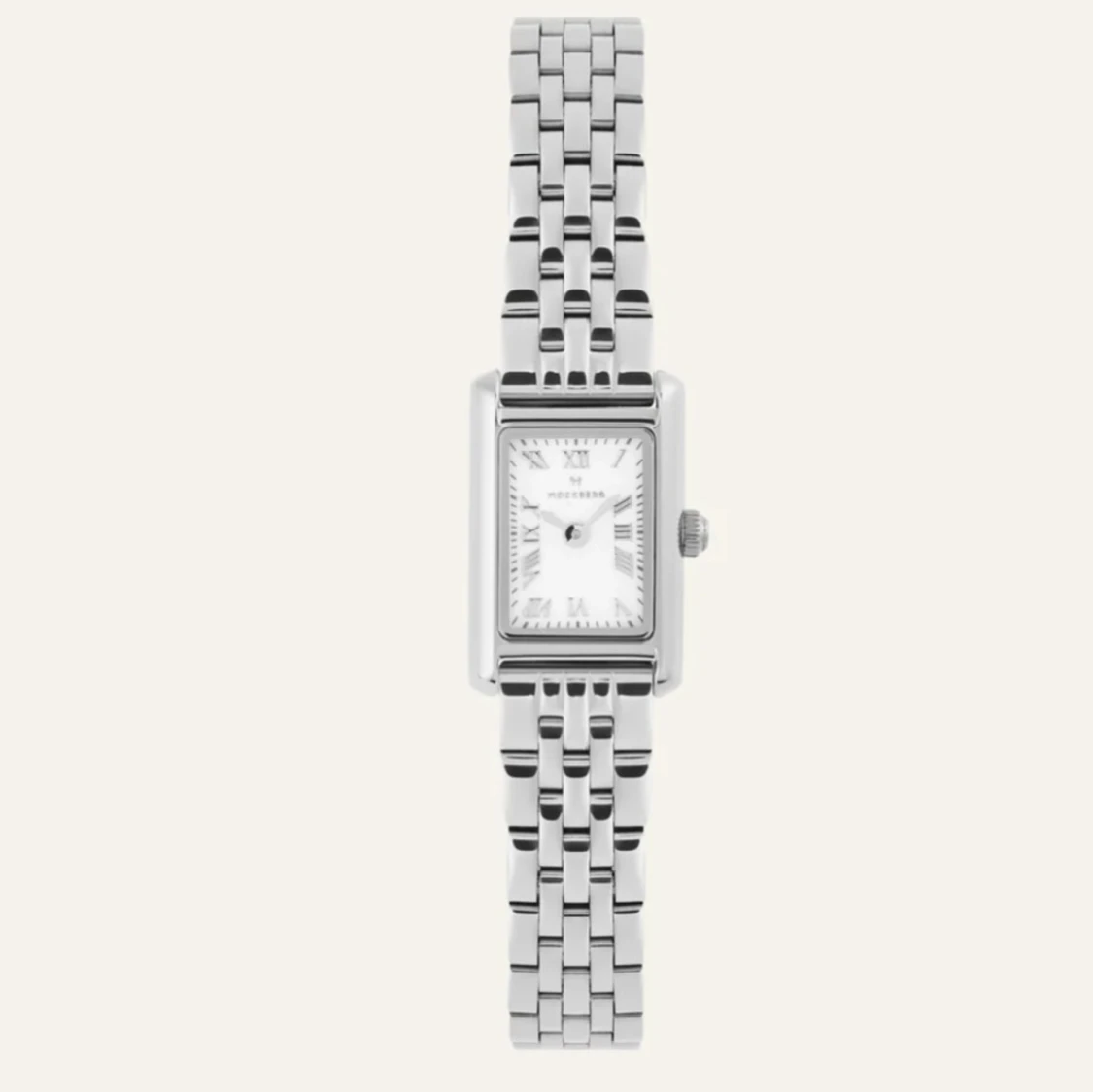 Silverfärgad rektangulär klocka från Mockberg