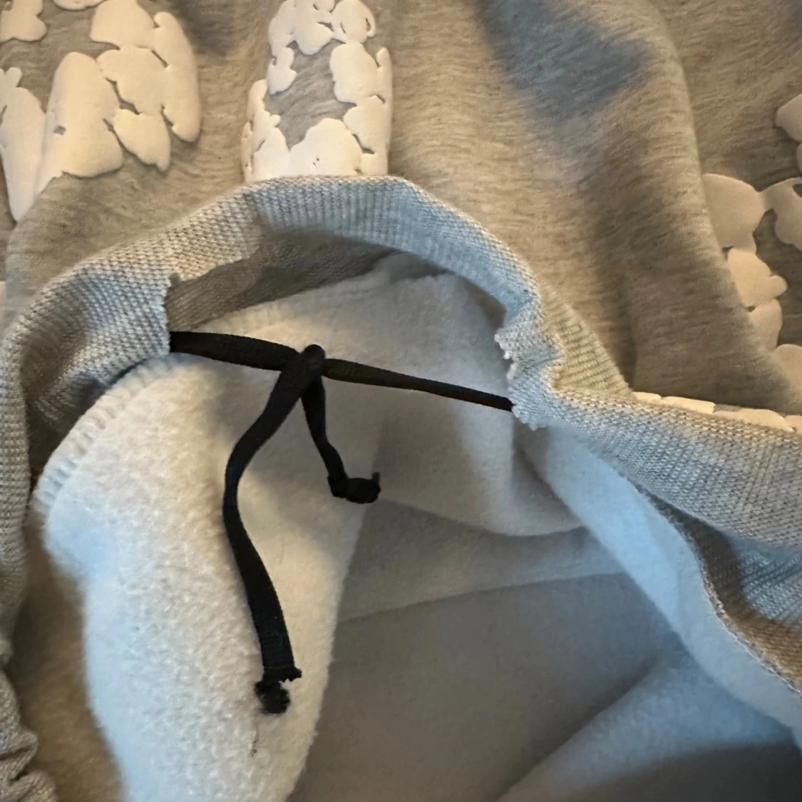 Grå hoodie || Denim Tears  - 3