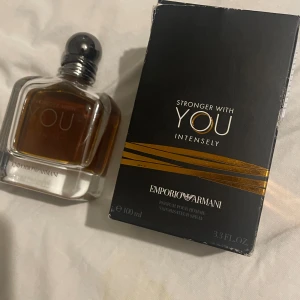 Emporio Armani stronger with you intensely  - Emporio Armani stronger with you intensely 100 ml men cirka 80 ml kvar