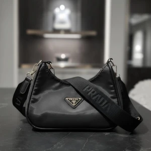 Svart axelväska  - Super fint axelväska