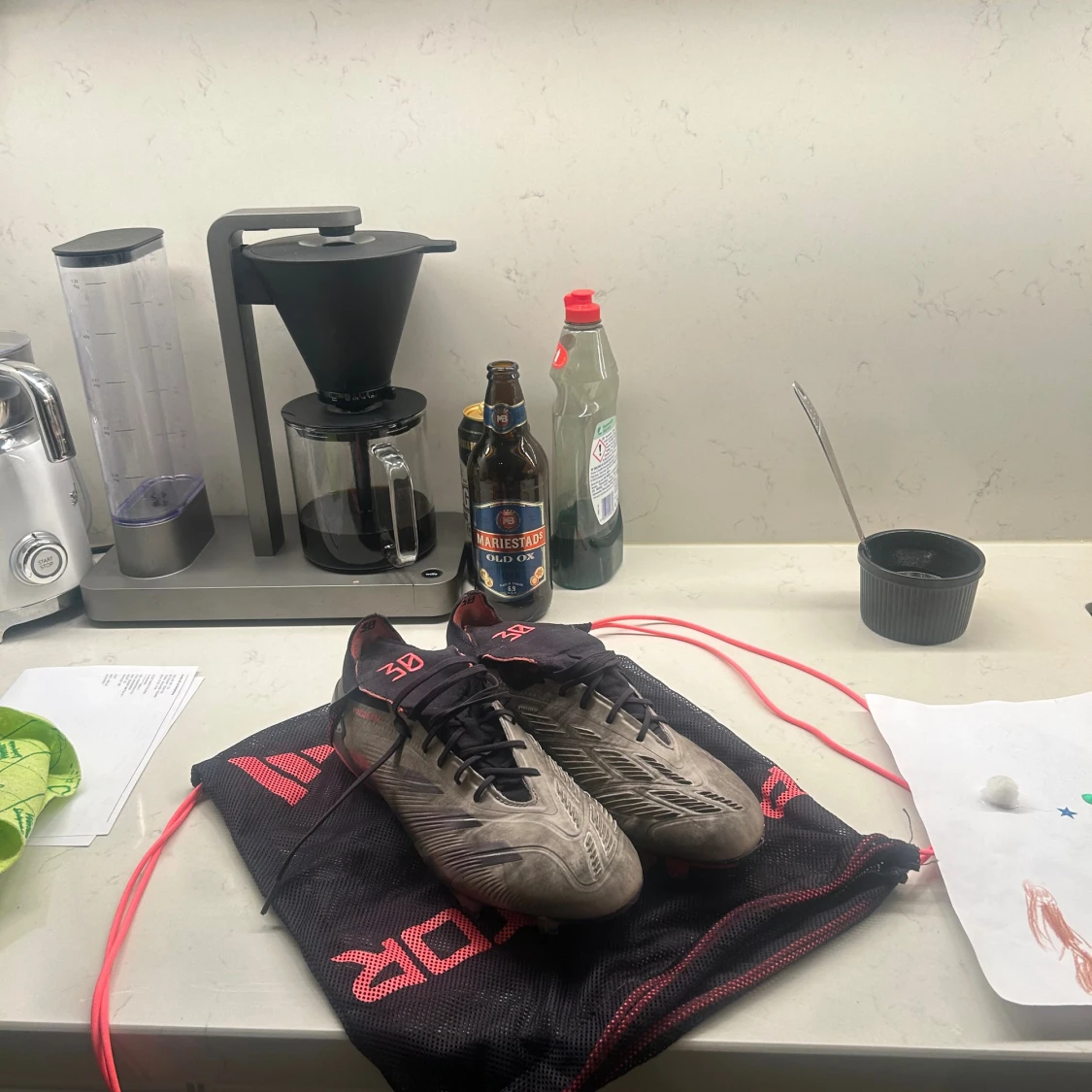 Adidas Predator fotbollsskor folded tongue