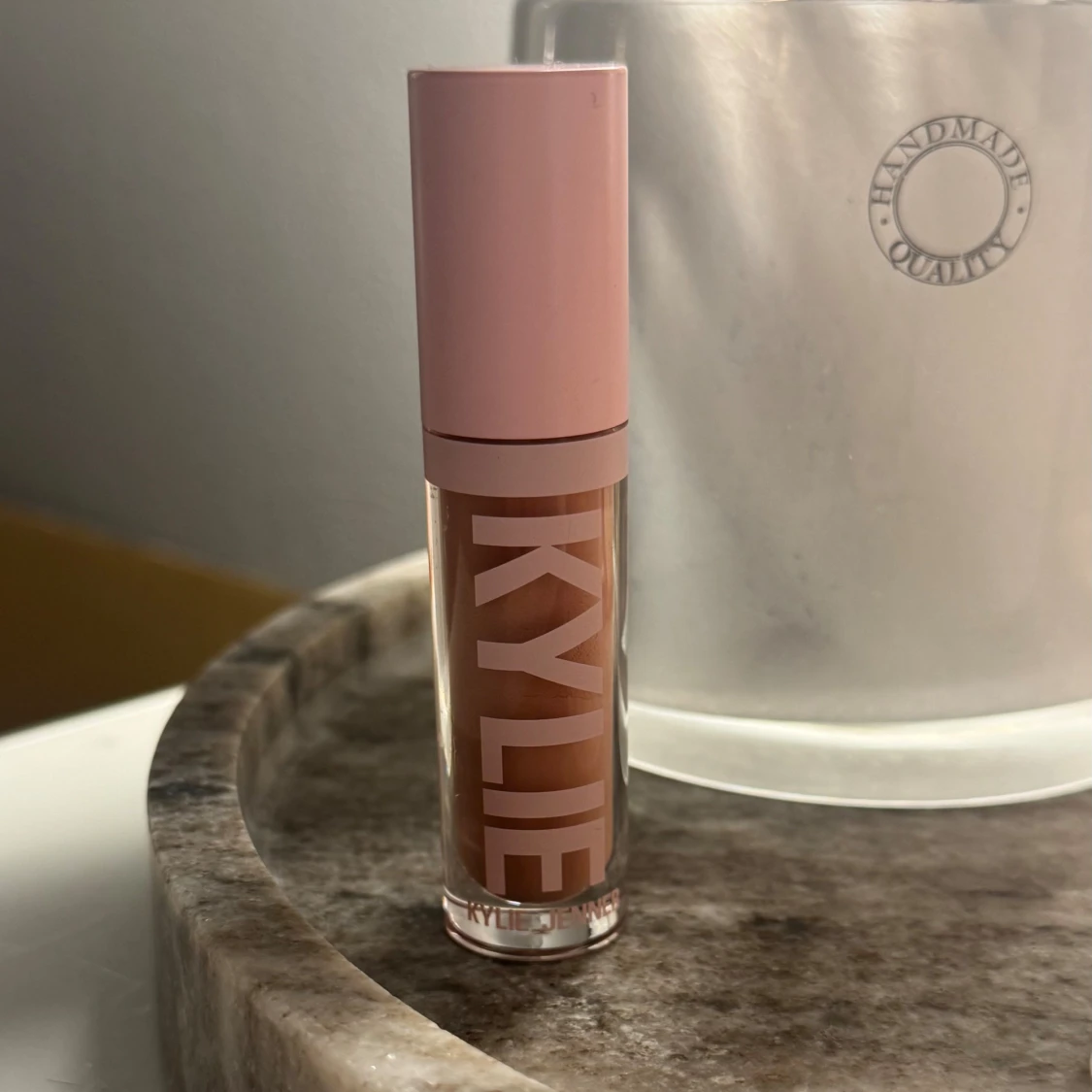 Kylie Cosmetics high gloss 711 - 1