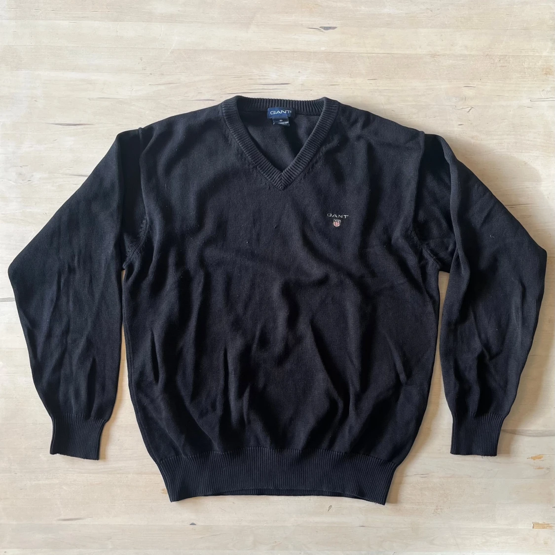 Svart stickad v-ringad tröja GANT