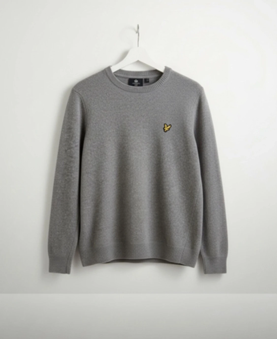 Grå stickad tröja från Lyle & Scott L - 1