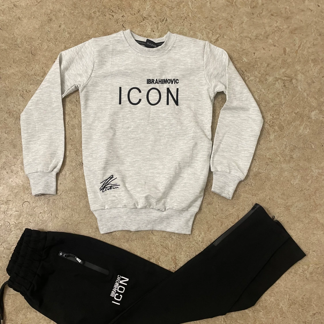 Grå ICON tröja Dsquared2 x Ibrahimovic