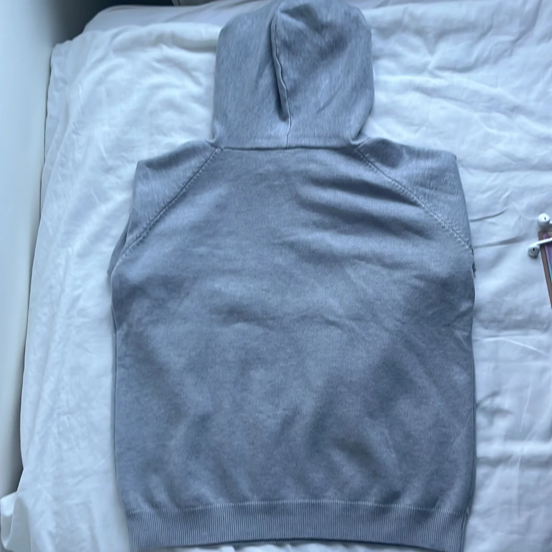 Merino ull Grå hoodie med snörning och huva - 3