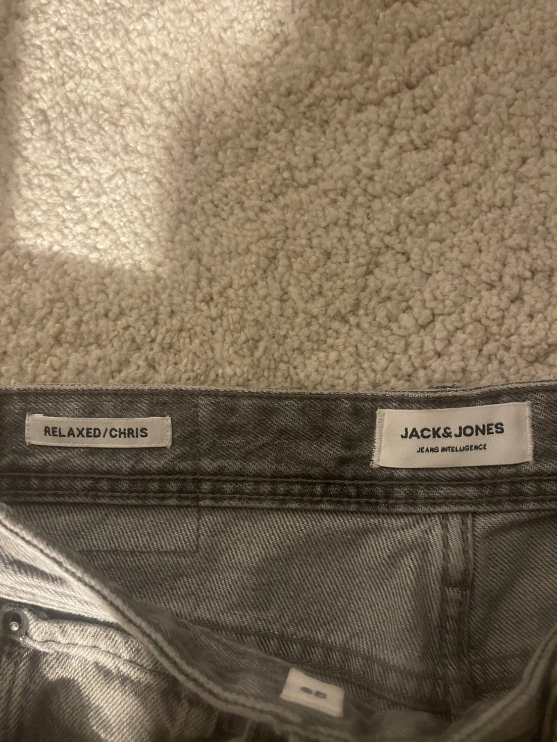 Gråa Jack and Jones jeans  - 3