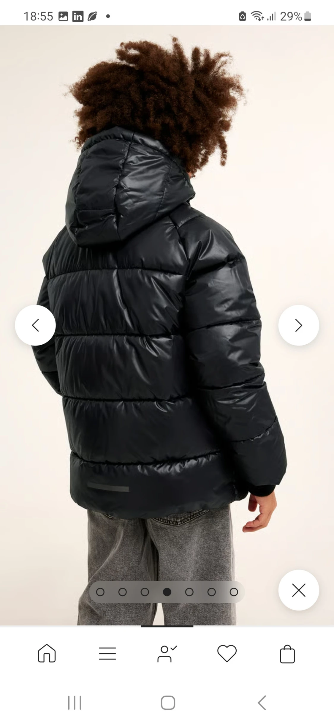 Svart pufferjacka med huva - 1