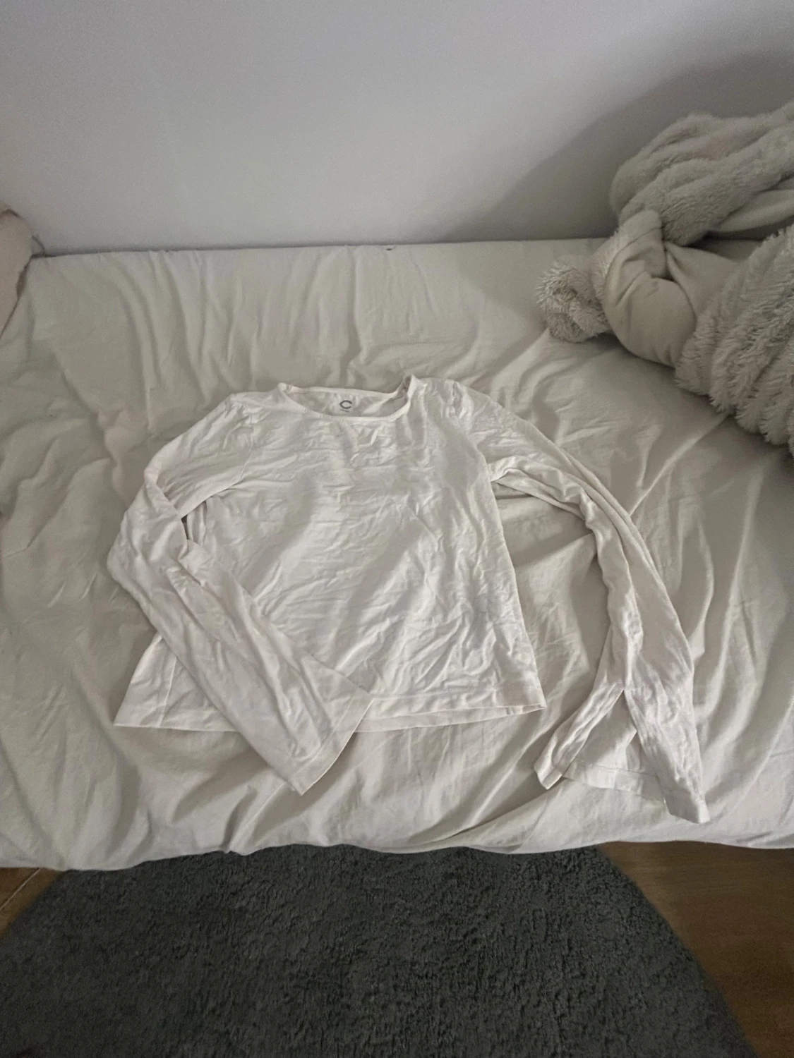 Vit långärmad basic tröja