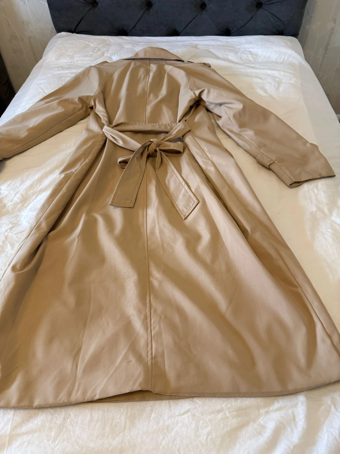 Beige trenchcoat från Vero Moda - 1