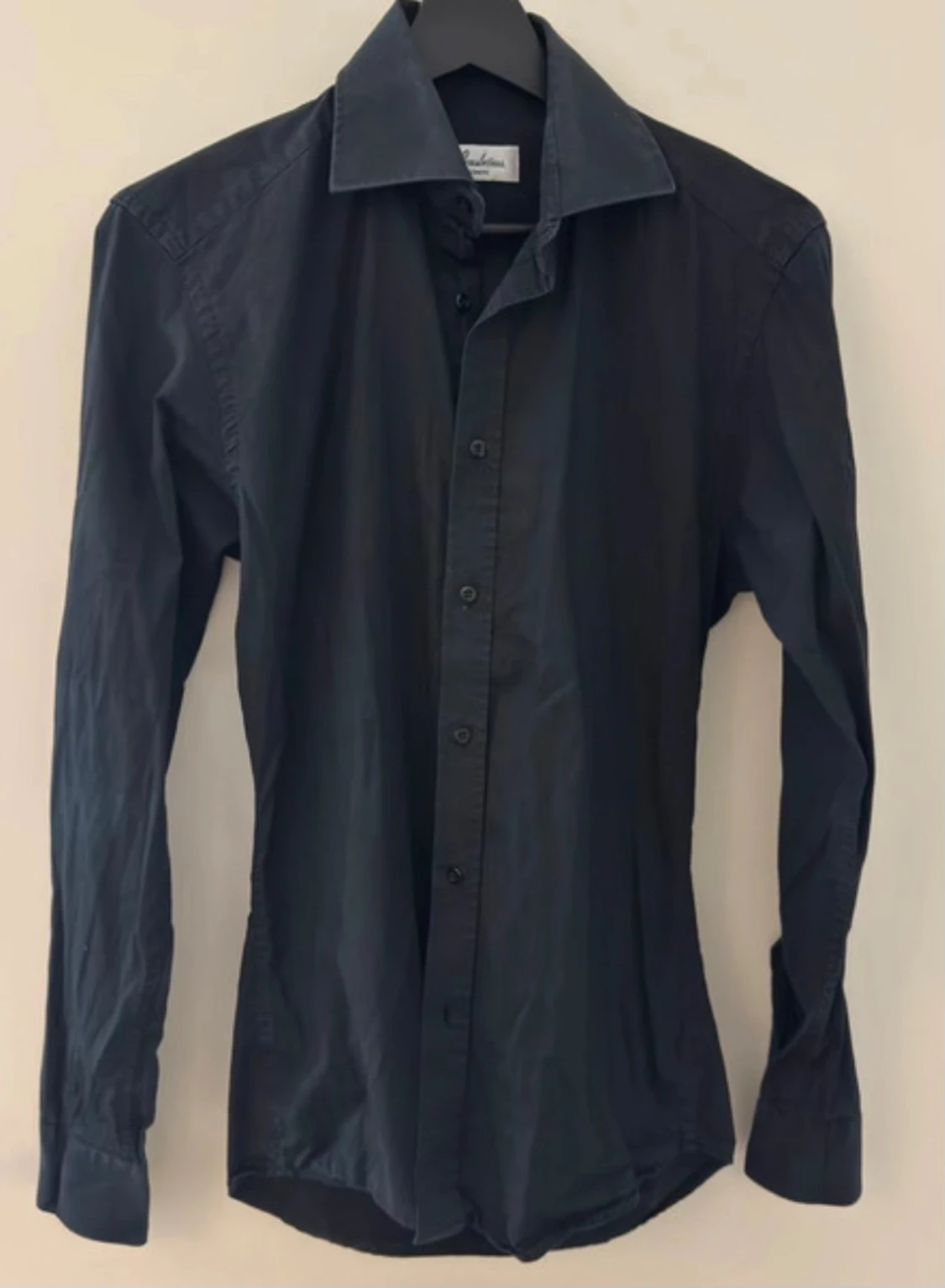 Svart slim skjorta från Stenströms