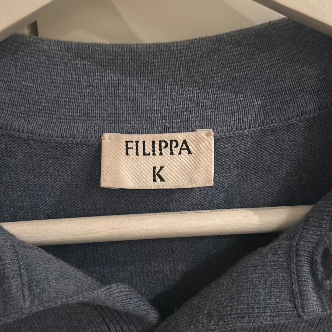 Ljusblå långärmad pikétröja från Filippa K - 1