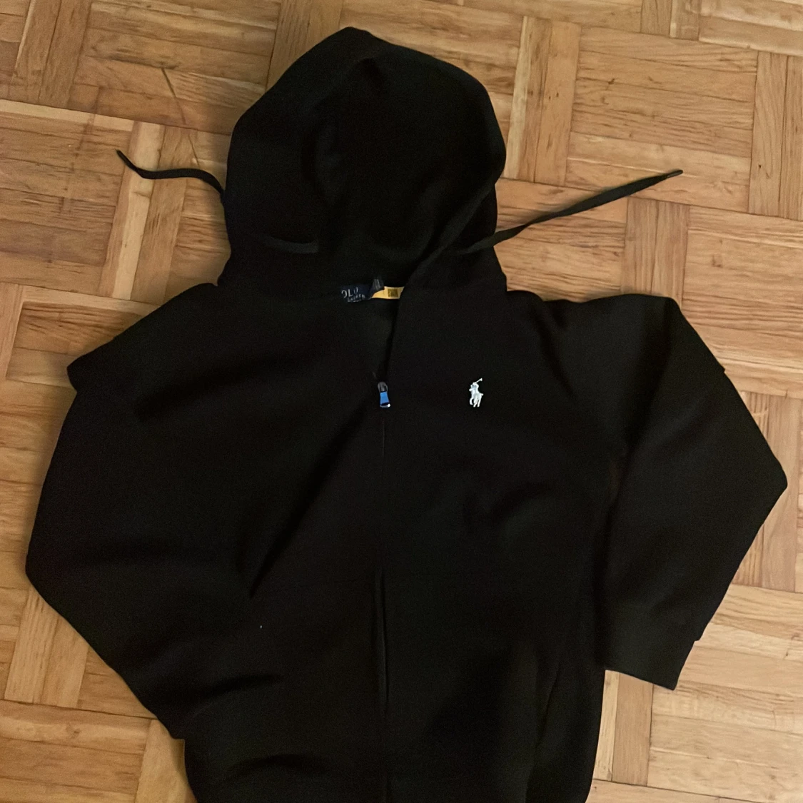 Svart hoodie från Polo Ralph Lauren