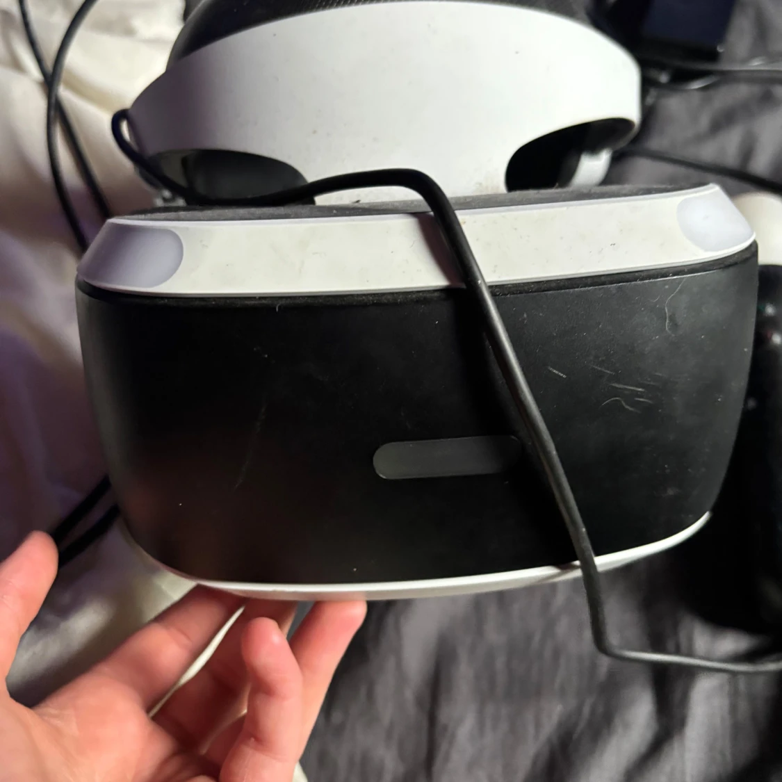 Hej säljer mitt ps4 vr allting funkar - 3