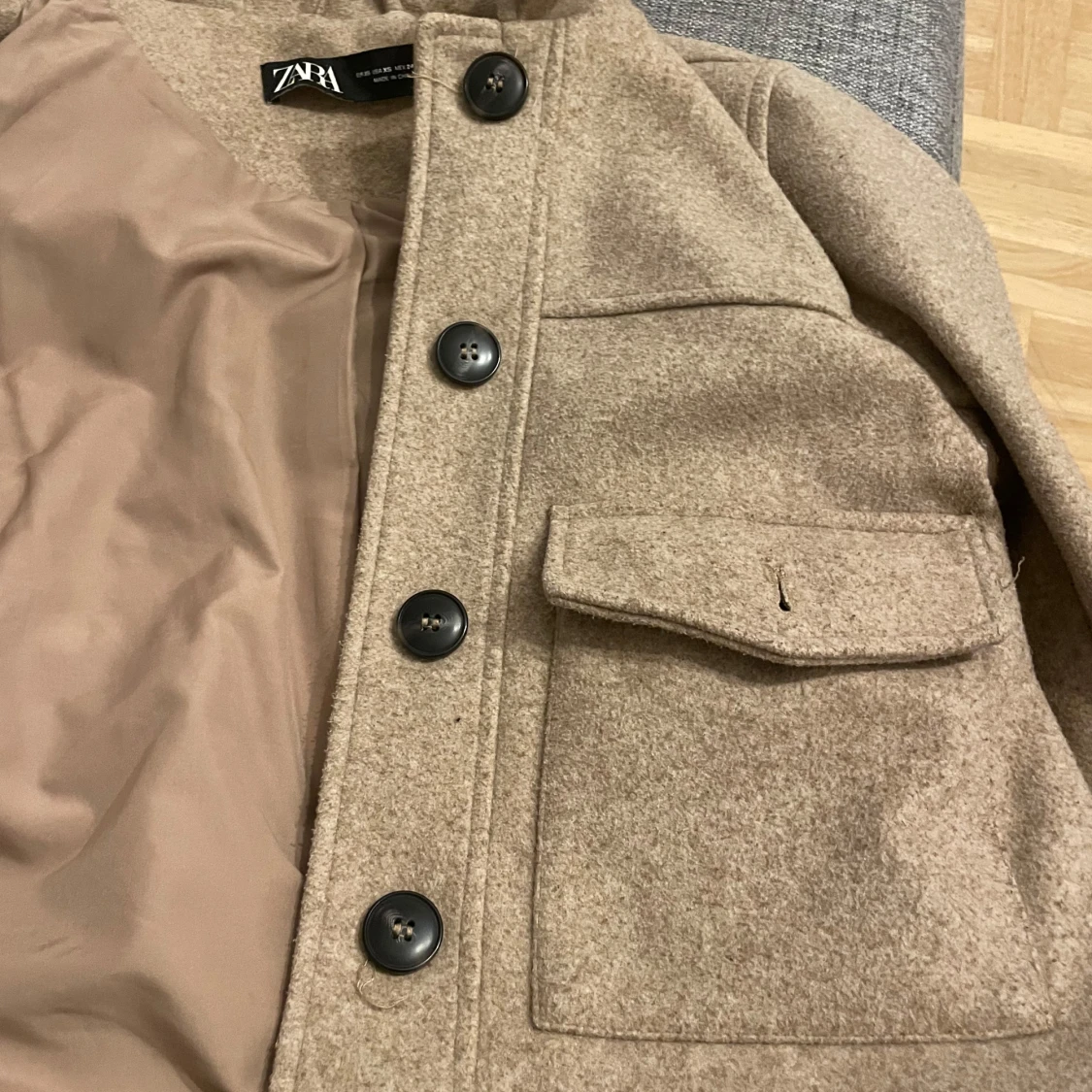 Beige overshirt från Zara i ullmix - 3