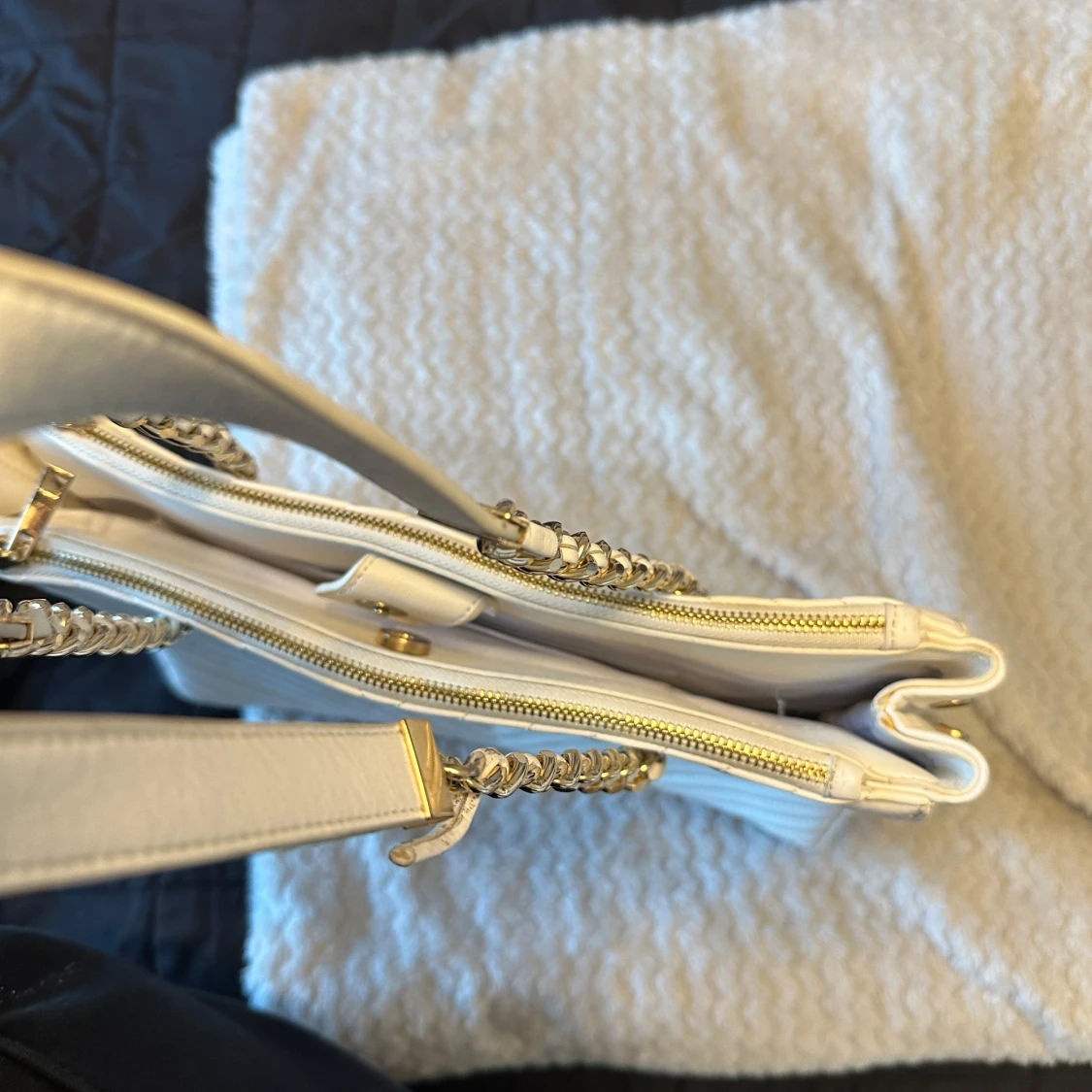 Vit quiltad handväska från Michael Kors - 1