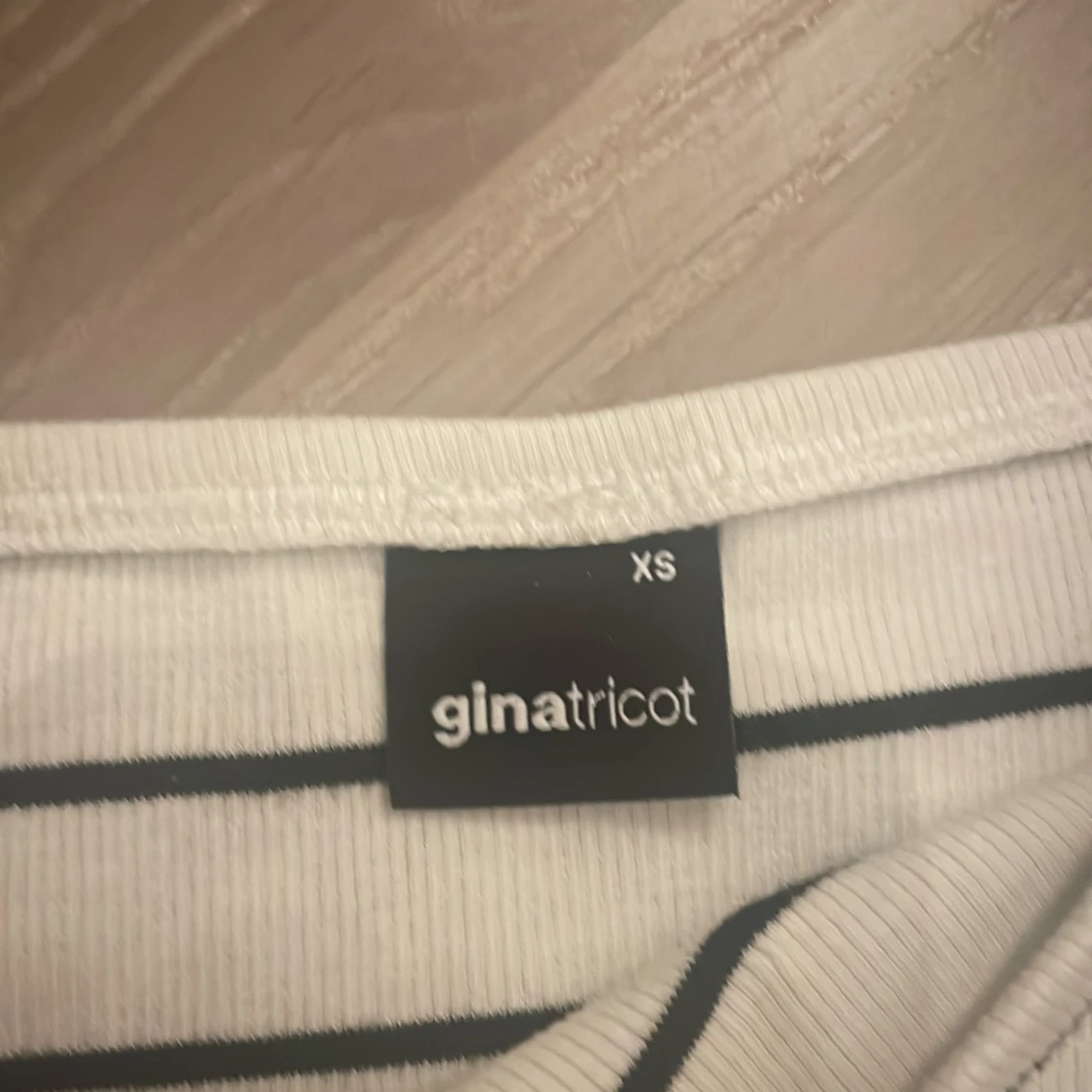 Randig offshoulder topp Gina Tricot XS - 1