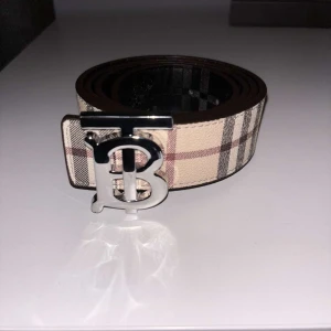 Burberry bälte  - Helt nytt 