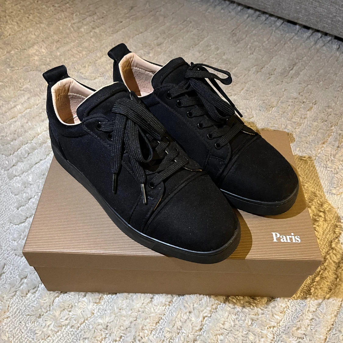 Christian Louboutin svarta sneakers