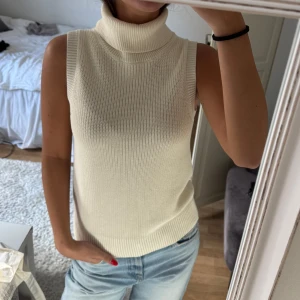 Kortärmad Polo - Säljer min polotröja från Michael Kors, Aldrig använd