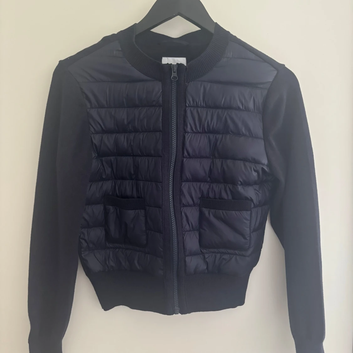 Mörkblå jacka Gina Tricot