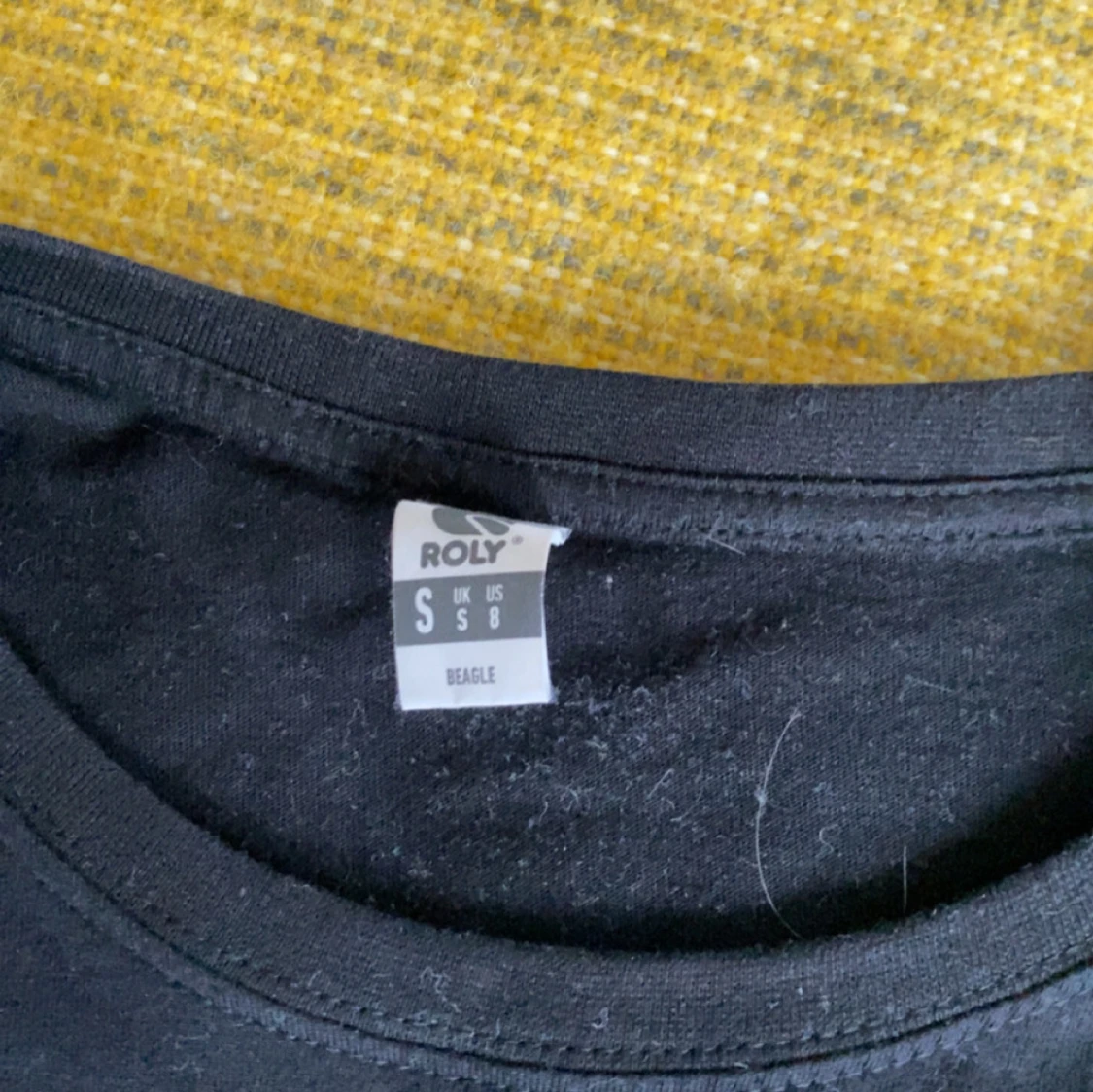 Svart t-shirt med Balmain-tryck - 3