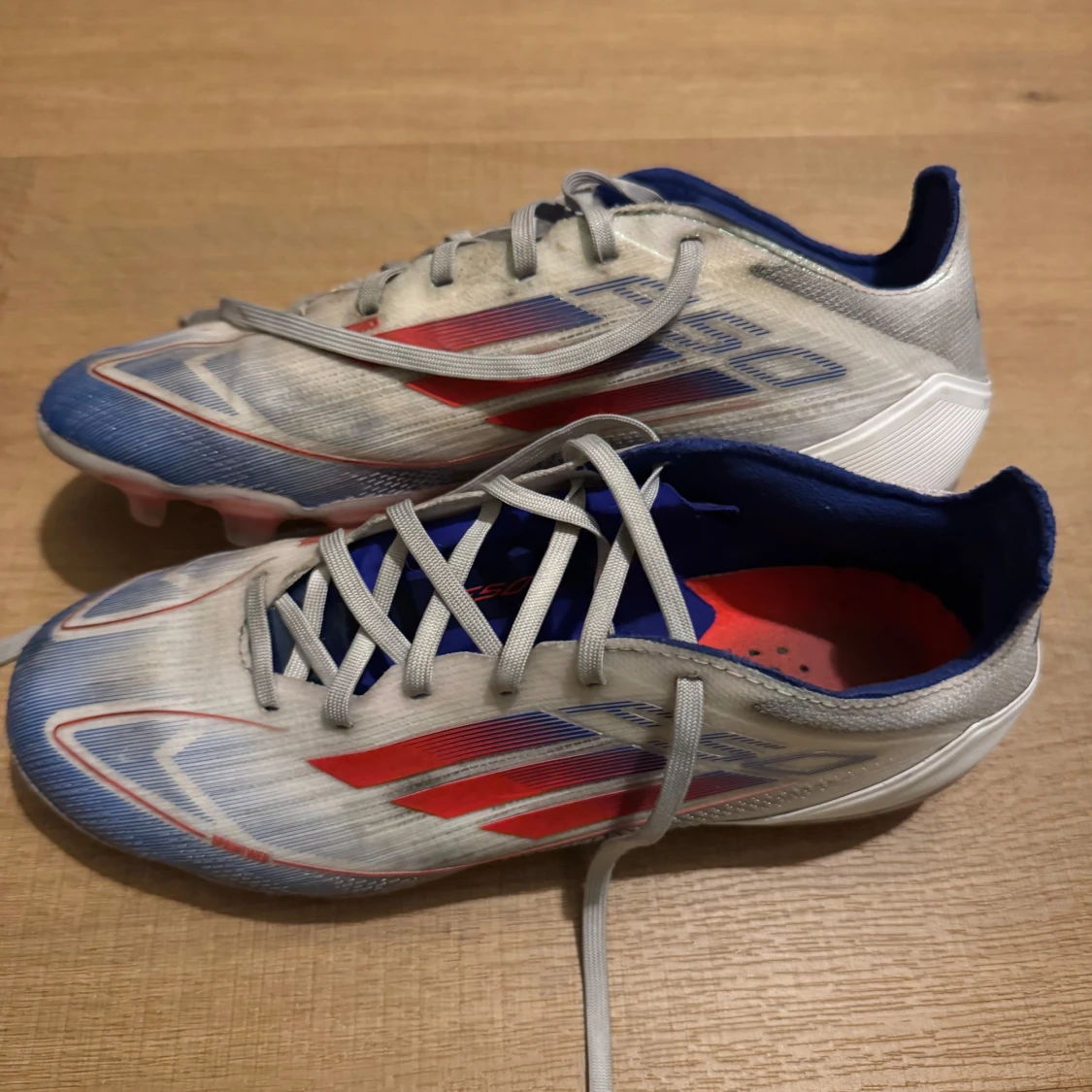 Adidas F50 fotbollsskor strl 40⅔ - 1