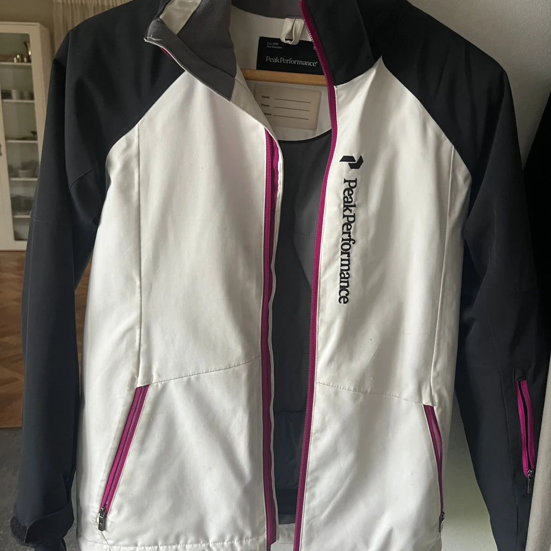 Vit och svart vindjacka Peak Performance - 1