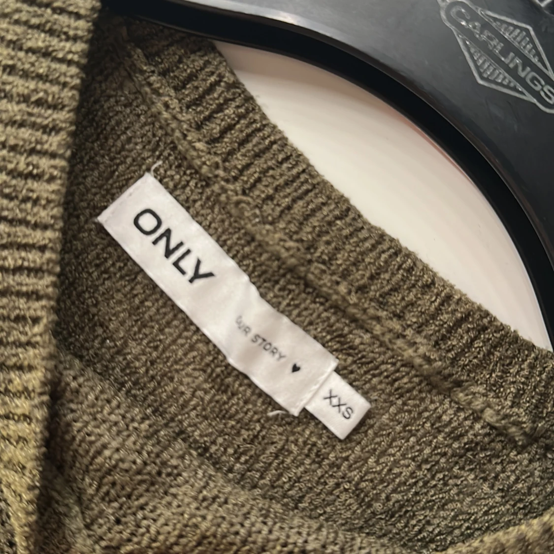 Olivgrön stickad topp från ONLY - 2