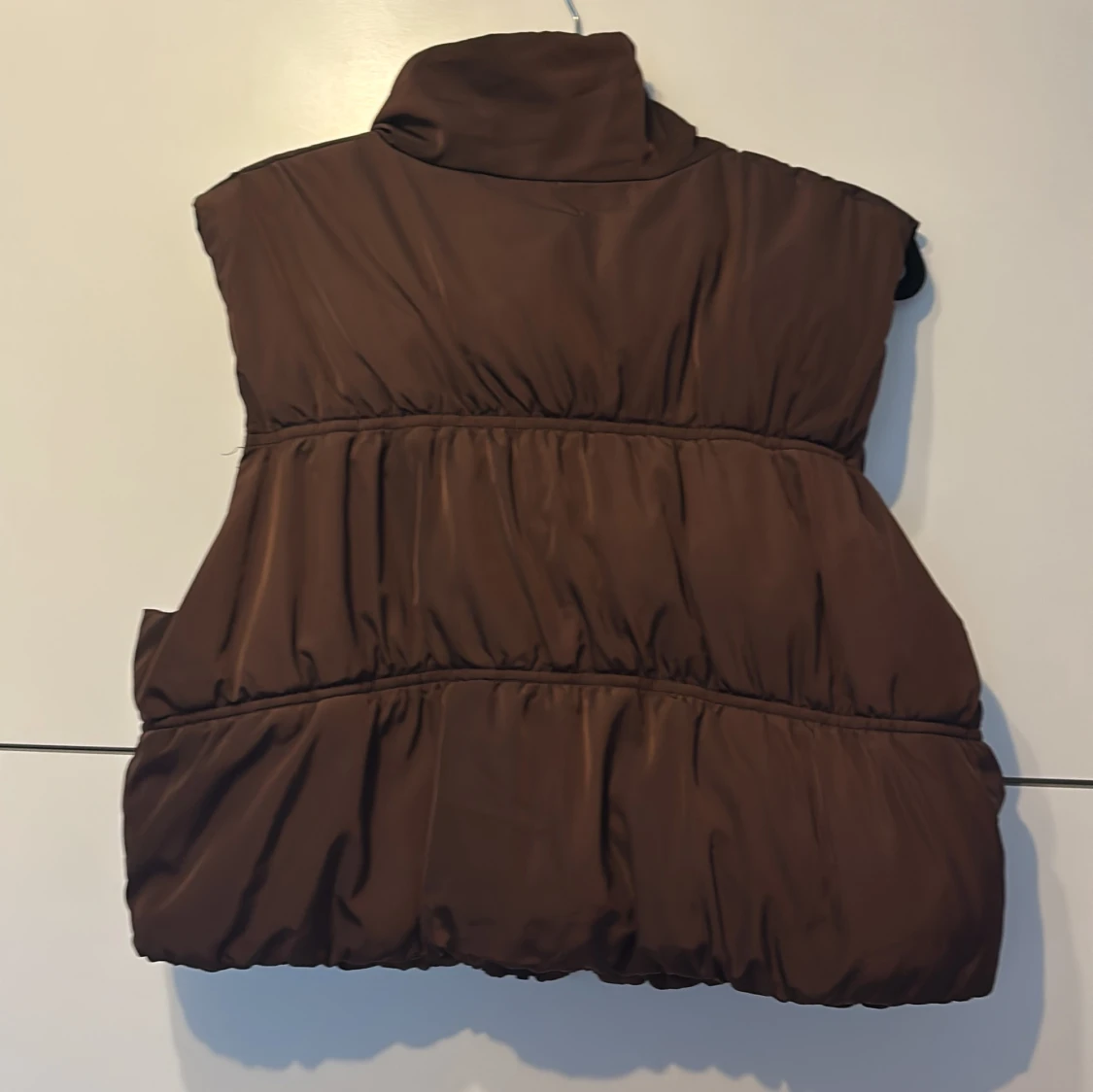 Brun dunväst från H&M Divided L - 2