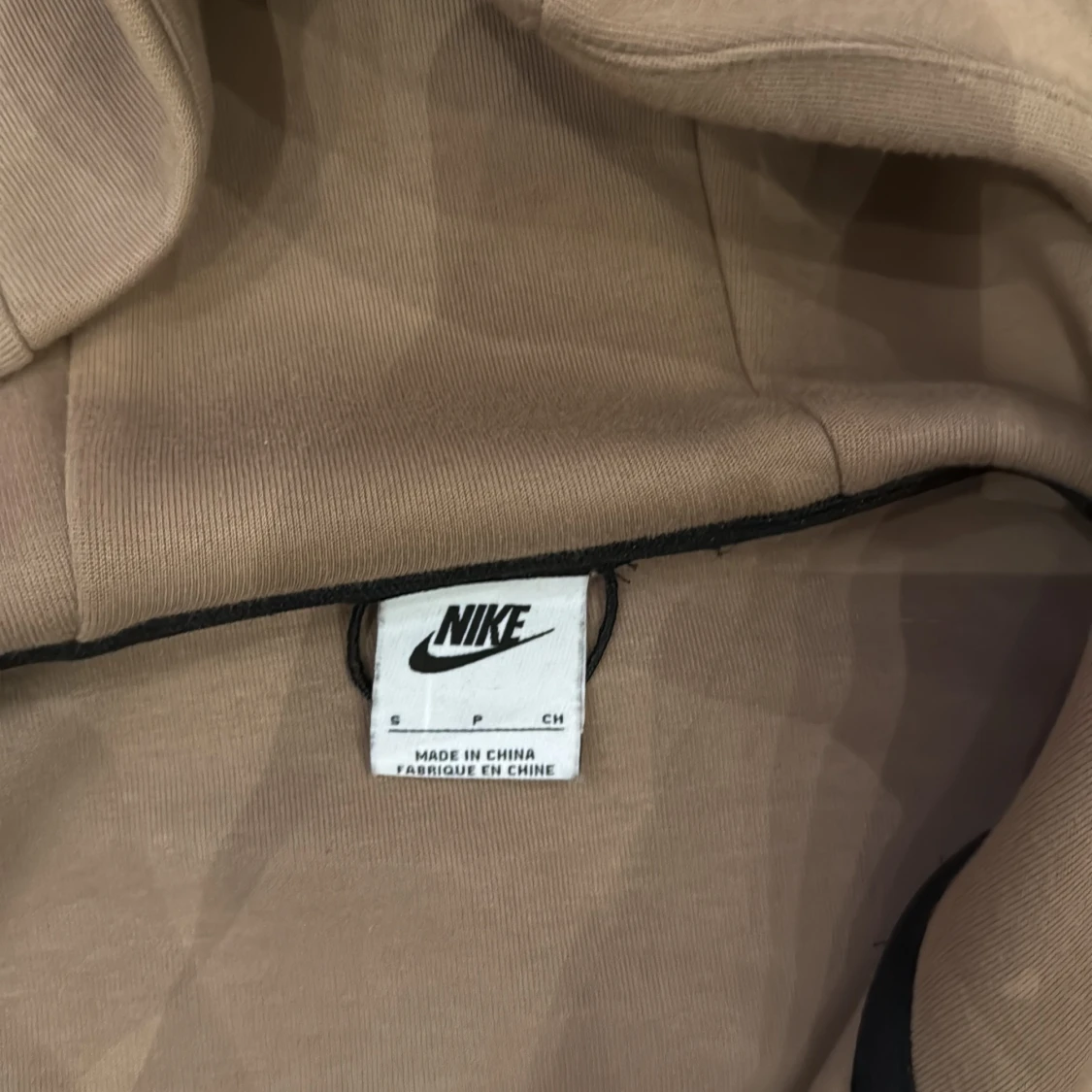 Beige och vit Nike hoodie med dragkedja - 2