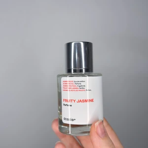 Dossier - Fruity Jasmine - Skriv för mer info :)