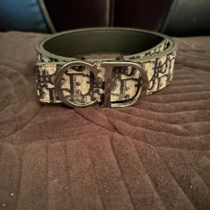 Bälte  - Dm vid intresse